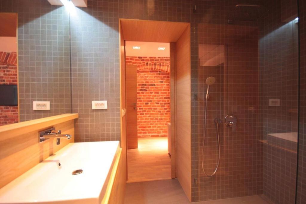 Modern & Resto Apartments Krakow Exterior photo
